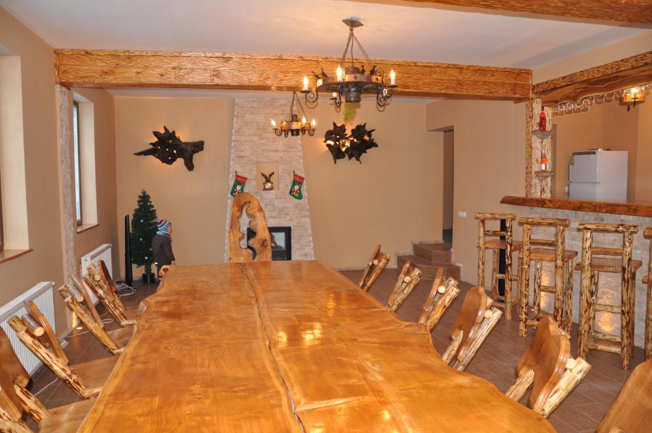 Casa De Vacanta Sadu Bagian luar foto